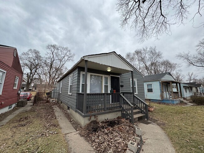 Foto del edificio - Move-In Ready Rental with Detached Garage