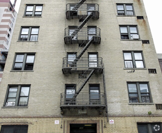 1685 Selwyn Ave Bronx, NY 10457 Rentals Bronx, NY