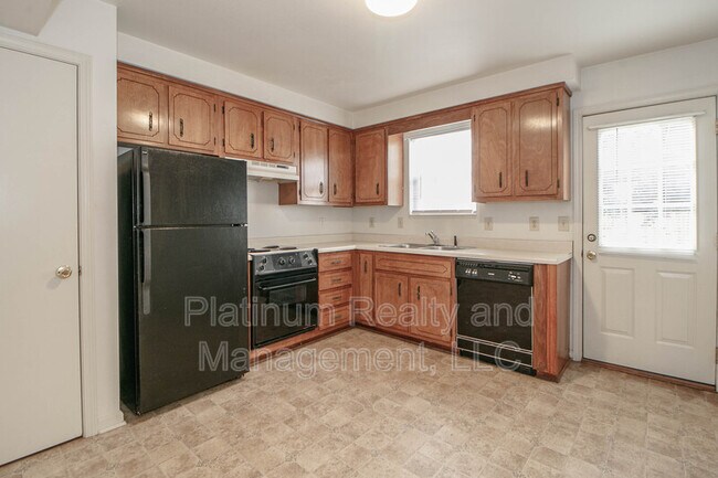 Building Photo - 282 Northridge Dr