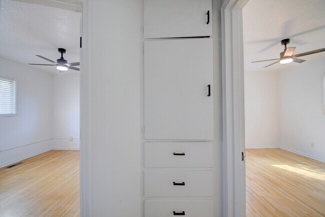 Foto del edificio - 436 General Patch St NE