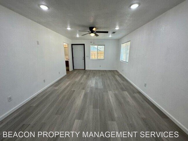 Foto del edificio - 2 br, 1.5 bath House - 529 RIMBY AVENUE