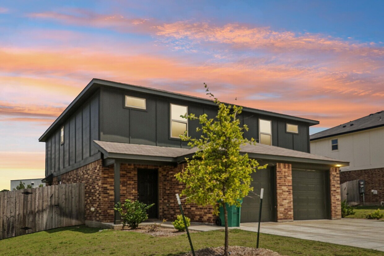 Foto principal - The Laramie at Warriors Path