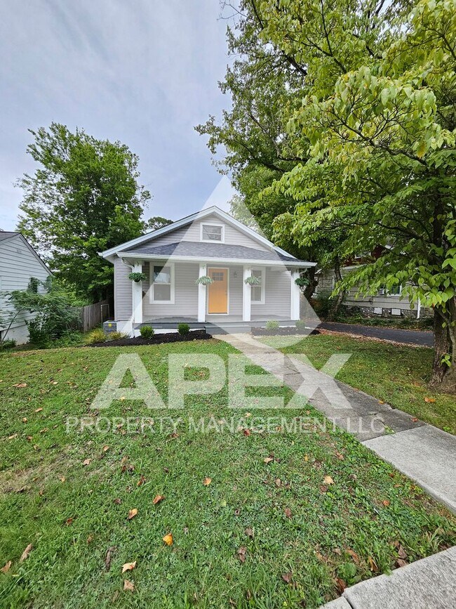 Building Photo - Craftsman Style - 2Bd 1 Ba Single Family H...