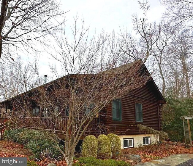 Foto del edificio - 18304 Hawkins Rd