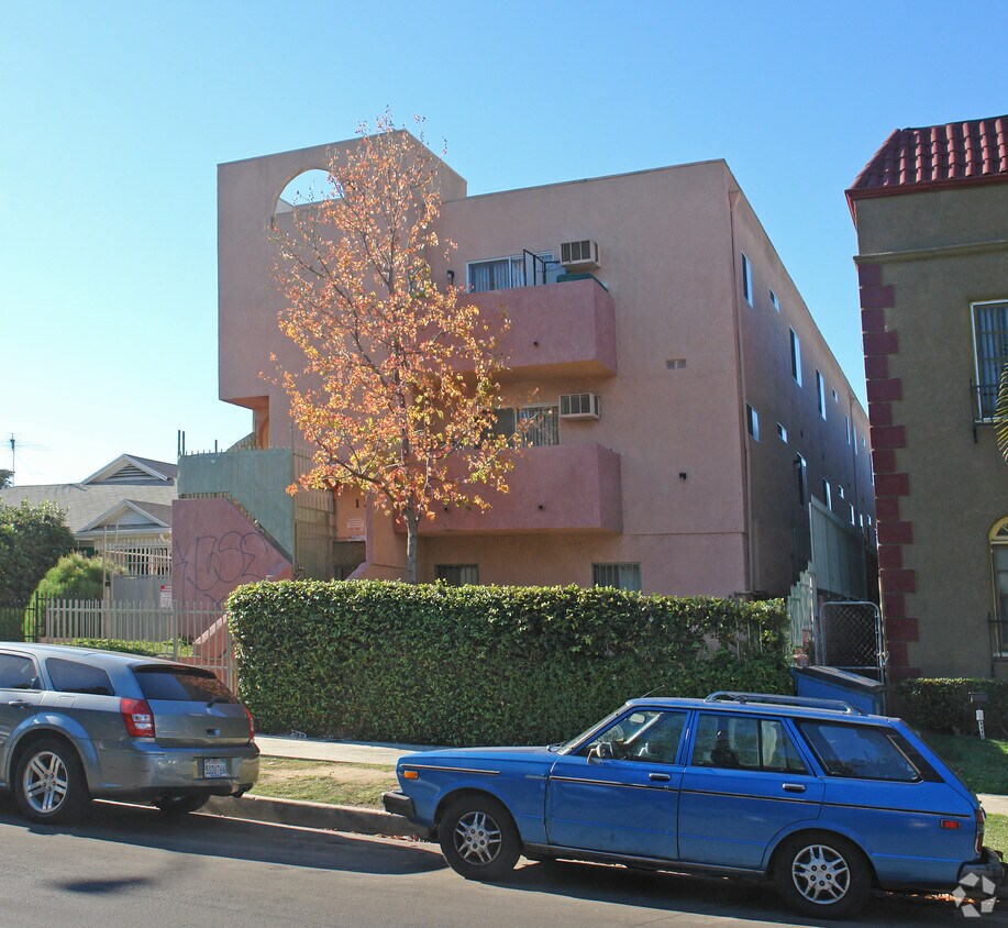 Foto del edificio - 1215 S Bronson Ave