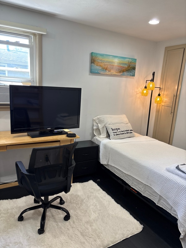 Foto del edificio - 105 Robert Dr