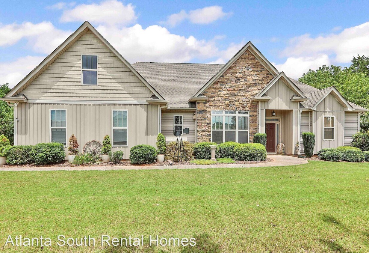4 br, 3.5 bath House 25 Massengale Farms Ct House Rental in Senoia