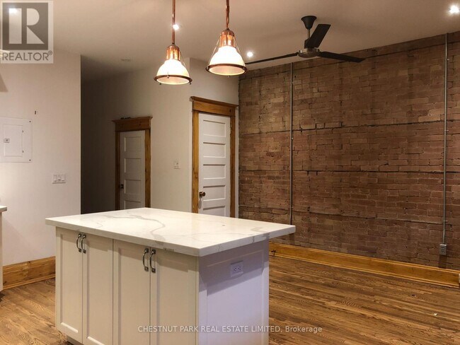 Photo du bâtiment - 476 Roncesvalles Ave