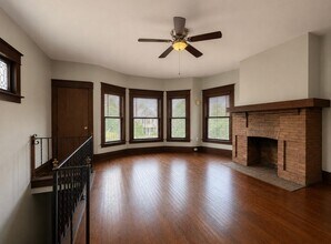 Building Photo - 1042 Elmwood Ave
