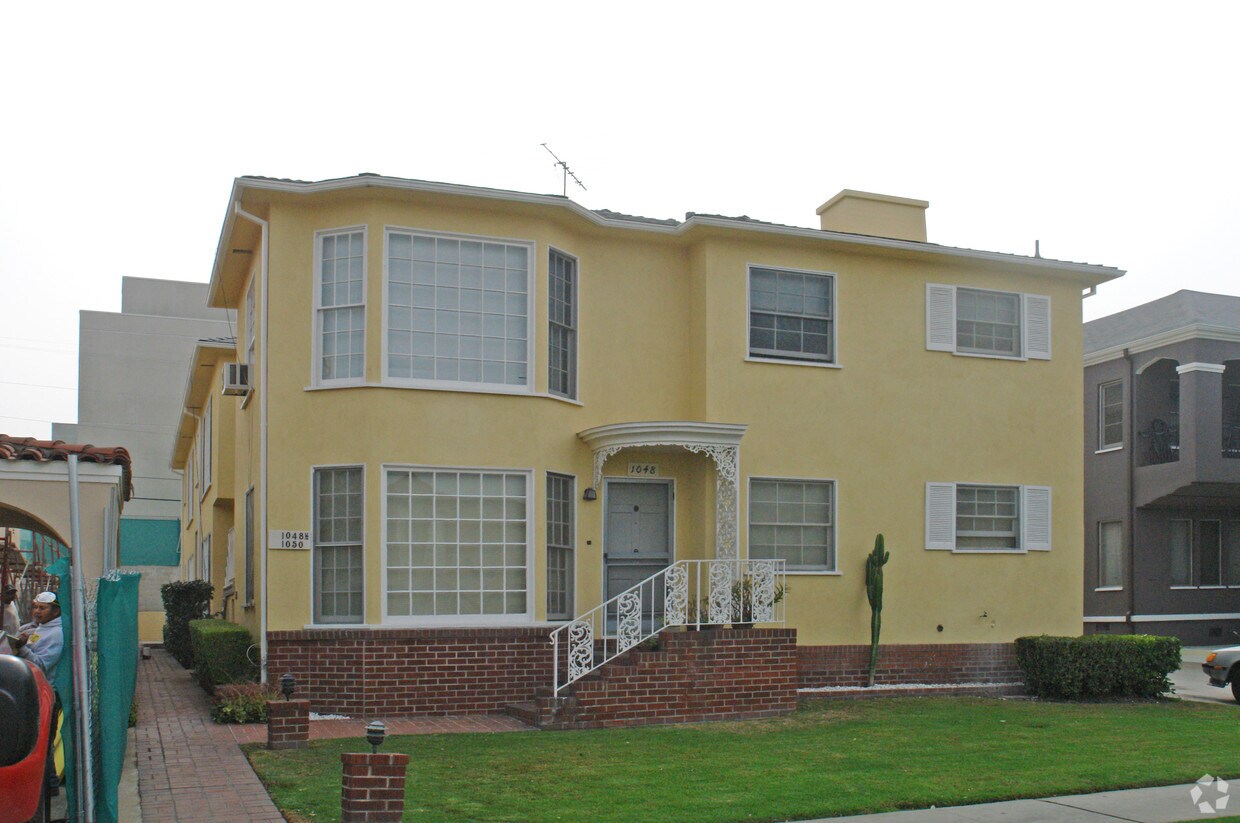 1048 S Corning St, Los Angeles, CA 90035 Apartments 1048 S Corning St