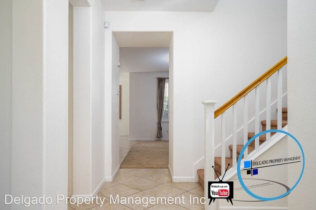 Building Photo - 3 br, 2.5 bath House - 551 Klein Avenue