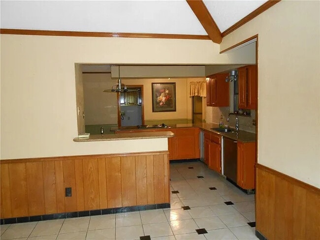 Building Photo - 4932 Longwood Ct