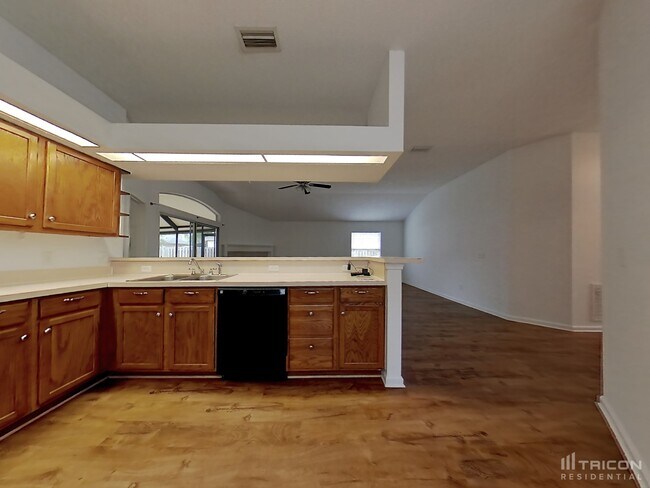 Building Photo - 12750 Guernsey St