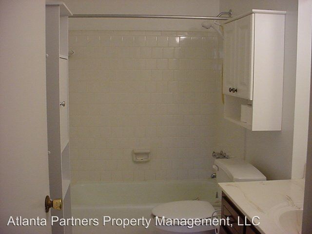 Building Photo - 2 br, 1 bath House - 2977 C Kingsgate Circle