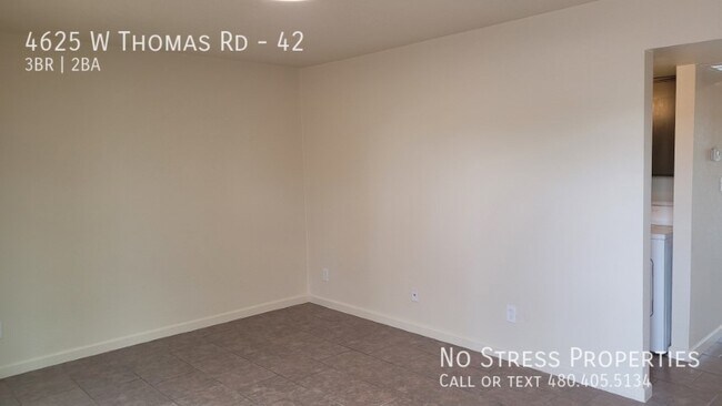 Foto del edificio - 3 Bed Condo off 46th Ave and Thomas!