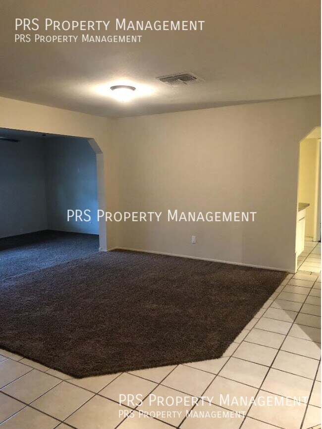 Foto del edificio - Tenant Showing Must Schedule Appointment T...