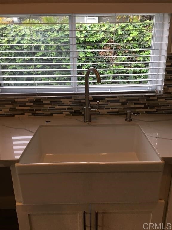 Foto del edificio - 402 Ocean View Ave