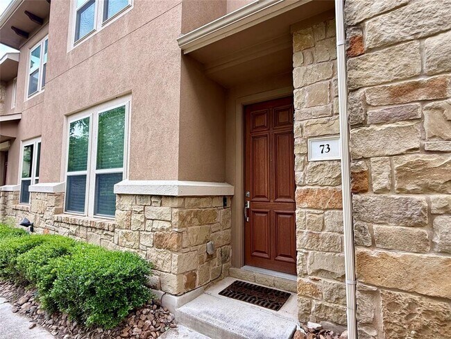 Foto del edificio - 6814 E Riverside Dr