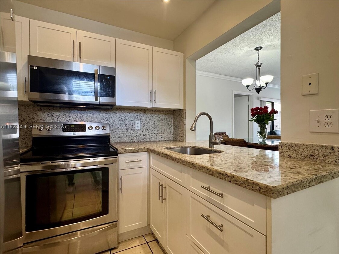 Foto principal - 14911 SW 104th St