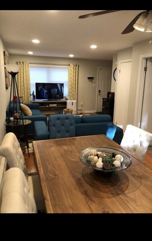 8 Colonial Rd, Peekskill, NY 10566 Townhome Rentals in Peekskill NY