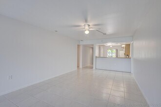 Building Photo - 901 Seafarer Cir