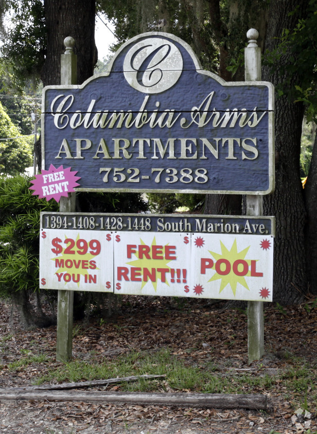 Building Photo - Columbia Arms Apartments