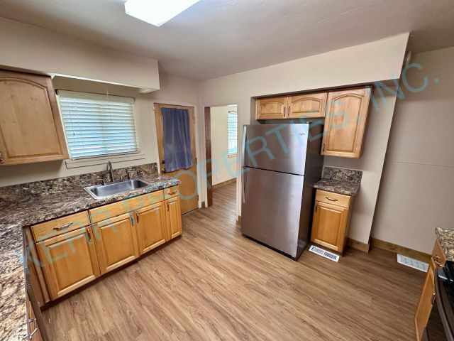 Building Photo - 32803 SE Carpenter Ln