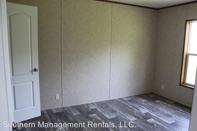 Building Photo - 3 br, 2 bath House - 4254 Delta Rd.