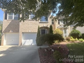 Building Photo - 2413 Merryvale Way