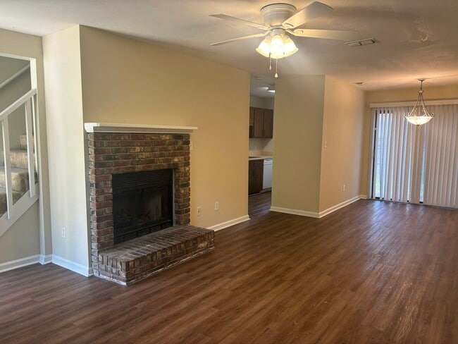 Building Photo - 2528 Prest Ct