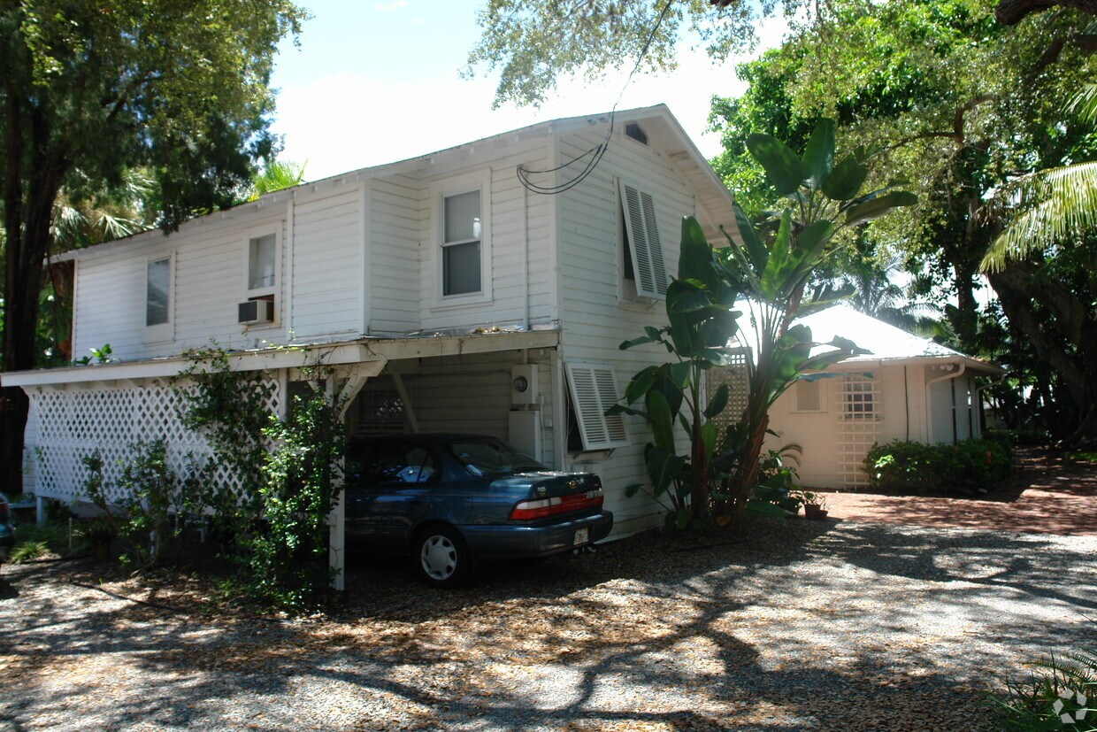 Building Photo - 1610 Arlington St