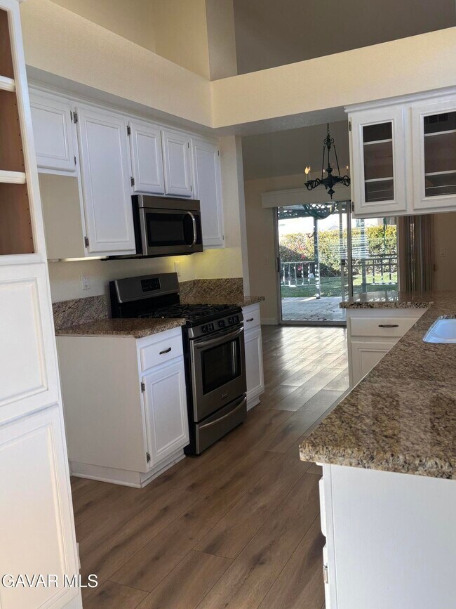 Foto del edificio - 3021 Mariposa Ave