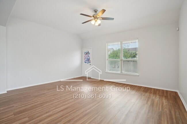 Foto del edificio - 6018 Upland View