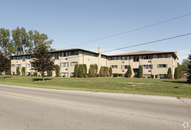 Foto del edificio - Luna Village Apartments