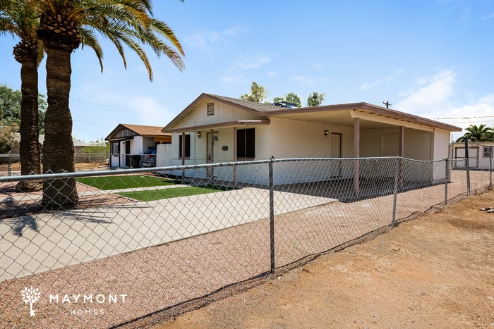 Building Photo - 251 W Harding Ave