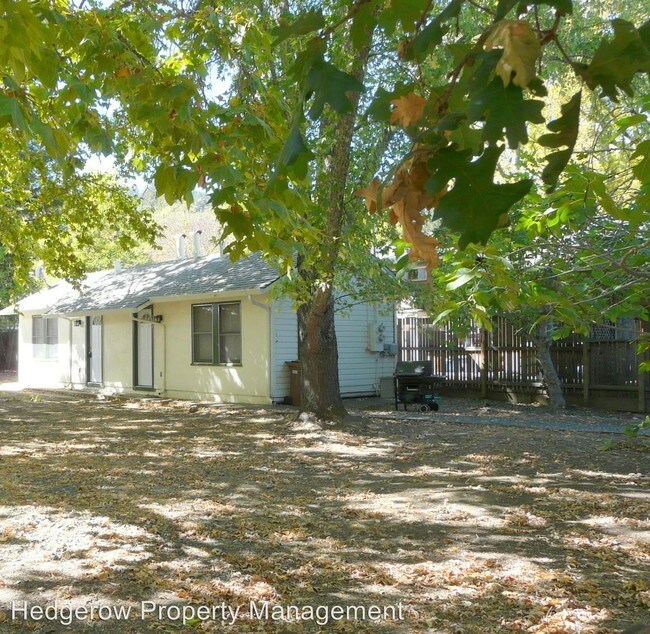 Building Photo - 1613 Myrtle St