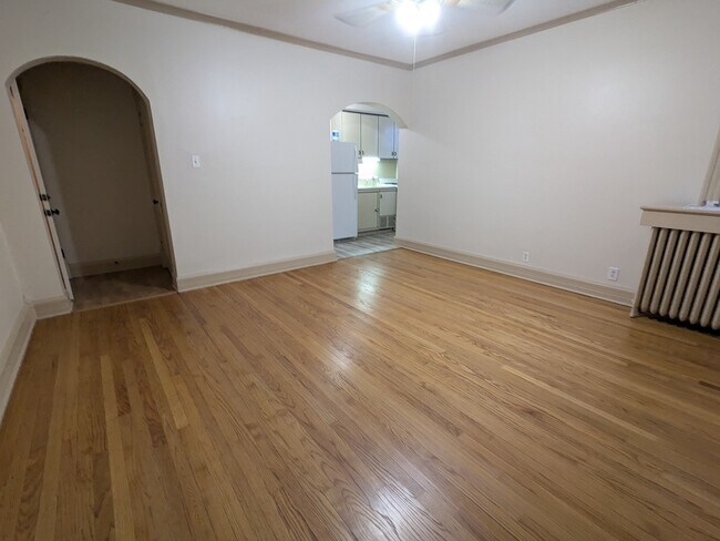 Foto del edificio - 328 W St Charles Rd
