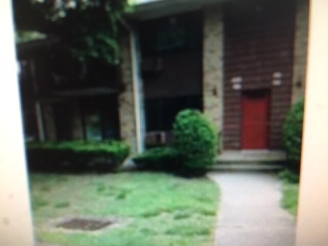 Foto principal - 98 Kennedy Dr