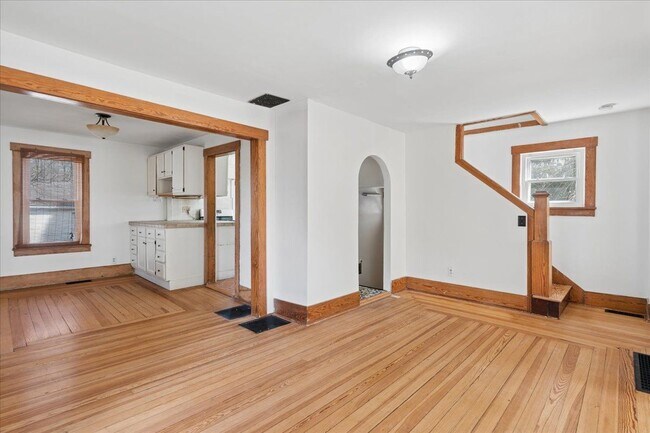 Foto del edificio - 751 Holmes Rd