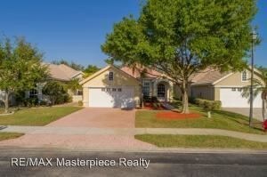 Foto principal - 3 br, 2 bath House - 564 SW New Castle Cove