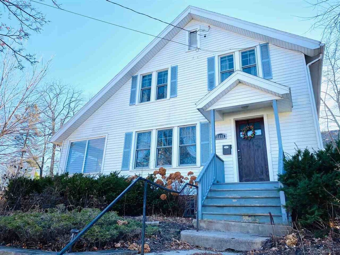 Primary Photo - 2403 Chamberlain Ave