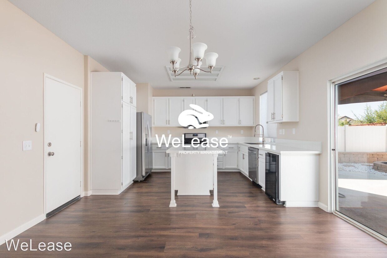 Primary Photo - 3 br, 2.5 bath House - 42101 Orange Blosso...