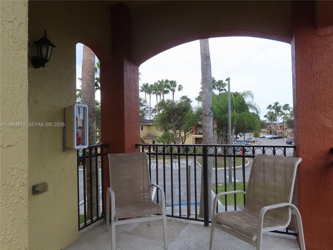 Foto del edificio - 3398 NE 9th Dr