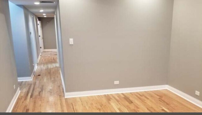 Foto del edificio - 11146 S Vernon Ave