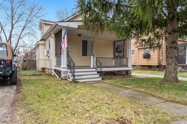 Foto del edificio - 3753 W 139th St