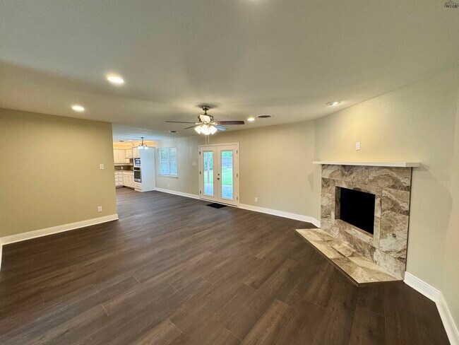 Foto del edificio - 2807 Lambeth Way