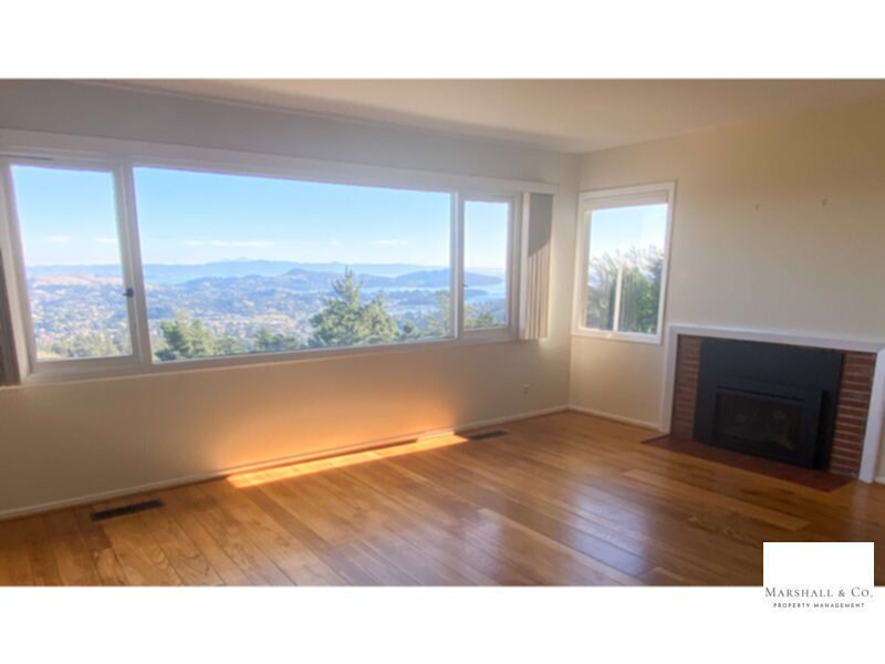 Primary Photo - PRIVATE AND QUIET 4 br/2 ba HOME with Stun...