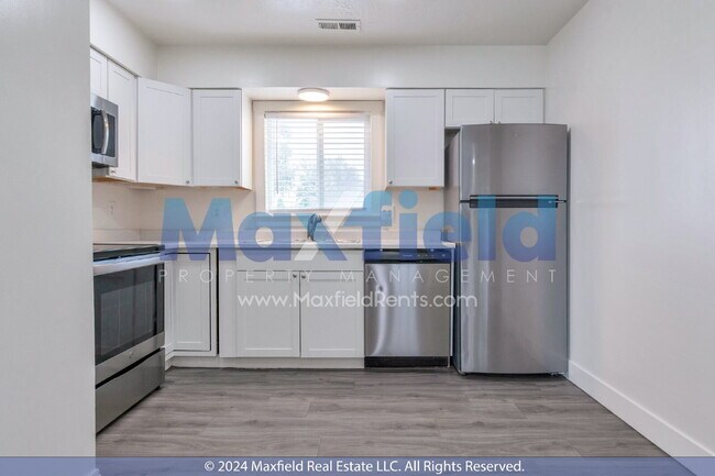 Foto del edificio - LEASE SPECIAL!! $750 OFF First Month North Salt Lake 2 BD 1 BA -Brookside Lofts Unit 5
