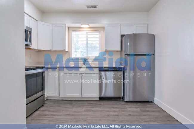 Building Photo - LEASE SPECIAL!! $750 OFF First Month North Salt Lake 2 BD 1 BA -Brookside Lofts Unit 5