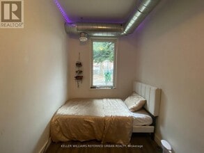 Building Photo - 344 Bartlett Ave N